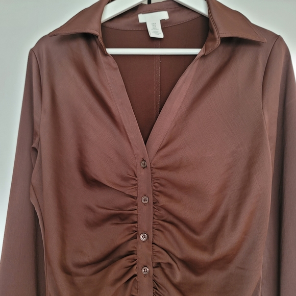 H&M Long Sleeve Button Down Ruched Bodycon Mini Dress Size Medium Brown - Picture 3 of 11